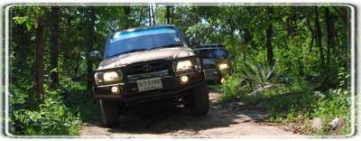 Offroad Thailand Abenteuer, Four Wheel Travel veranstaltet als deutscher Expedition Tourismus Reiseveranstalter 4Wheel adventure Luxus 4x4 Reisen, Luxusreisen, Expeditionen im Dschungel als Jeep Safari mit Allrad Gelaendewagen und  Rundreisen sowie Aktivurlaub und Erlebnisreisen inkl. Dschungelcamps in Suedostasien, Indochina, Thailand und Bangkok.